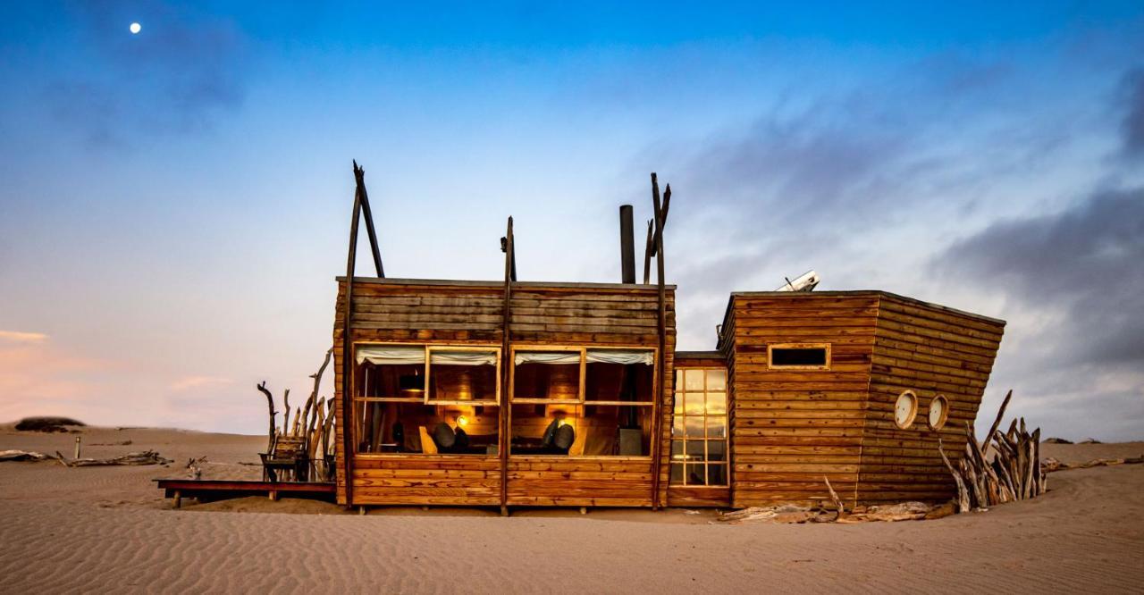 Shipwreck Lodge Mowebaai Exterior photo
